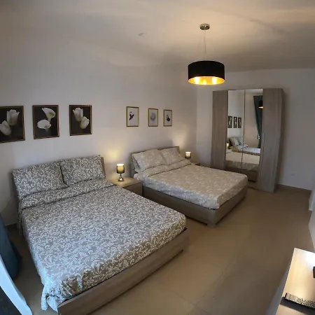 Royale 4* Caserta