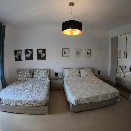 Royale 4*