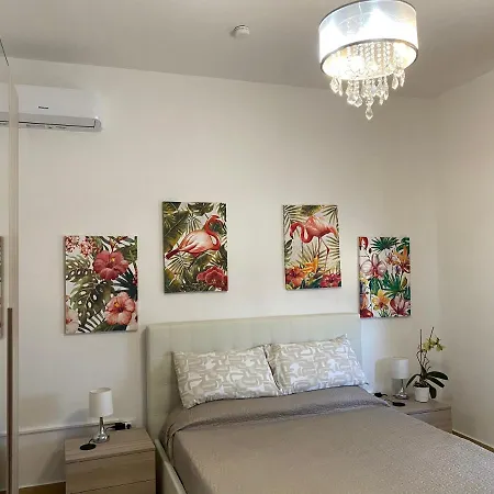 Royale Bed & Breakfast
