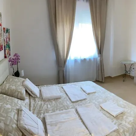 Royale 4*