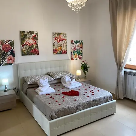 Royale Bed & Breakfast *